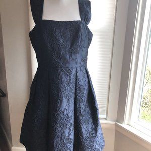 Navy Blue Sleeveless Party Dress by Gal Meets Glam in US Size 14